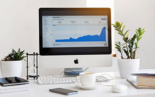 爱游戏APP:足协杯：卫冕冠军出局，冷门迭爆，谁将问鼎冠军？的简单介绍