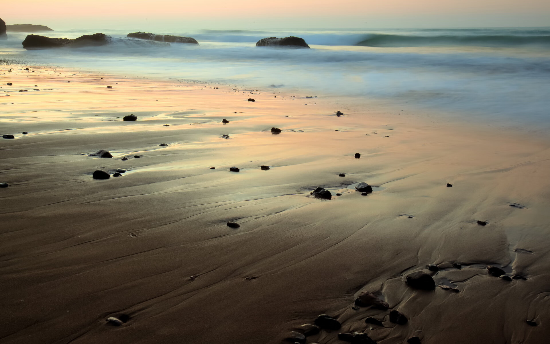 【高手对决】顶尖运动员的激烈碰撞与战术布置