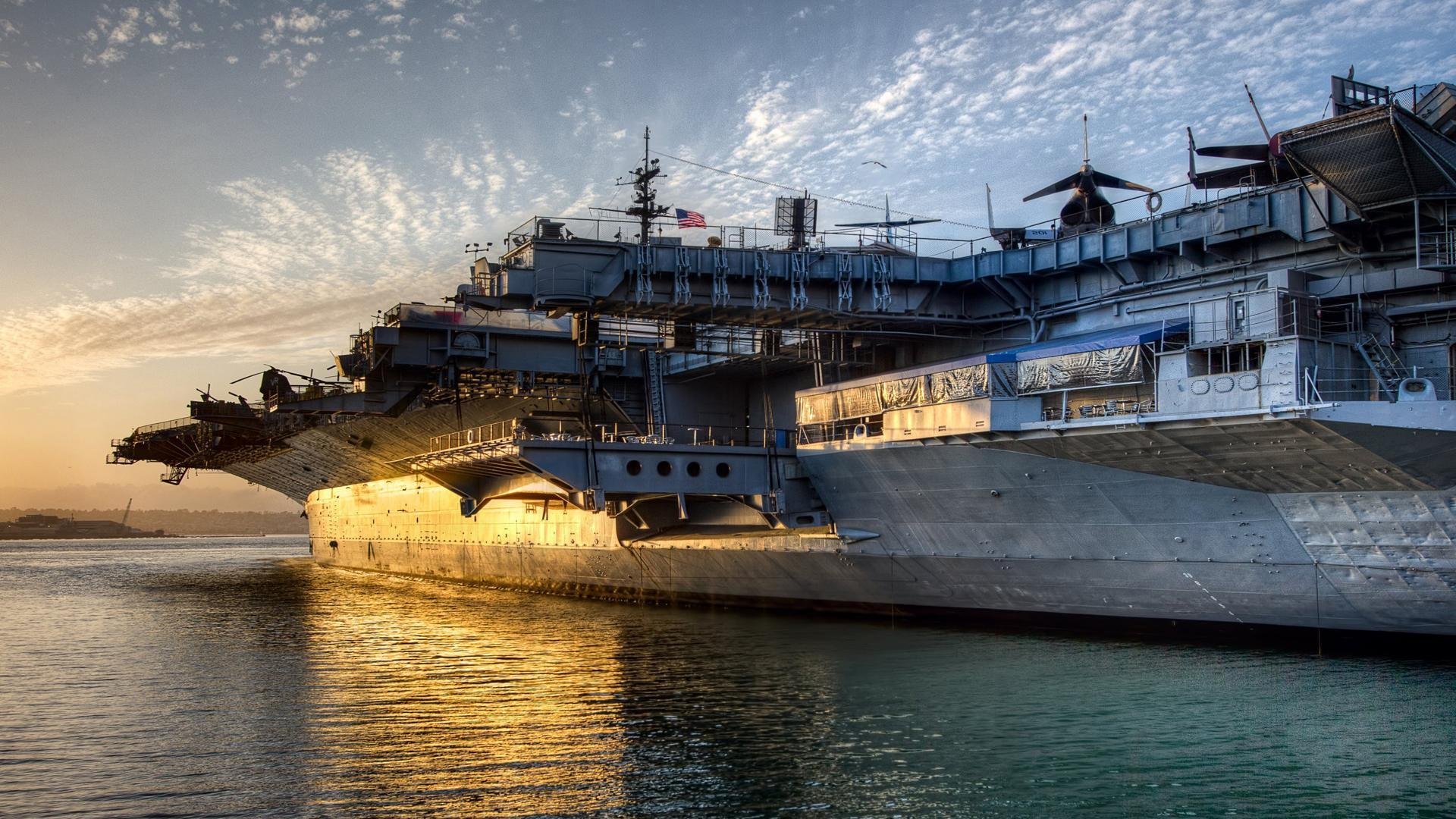 爱游戏app下载-最精彩瞬间：张伟三分线外连续得分点燃现场！，张伟三集