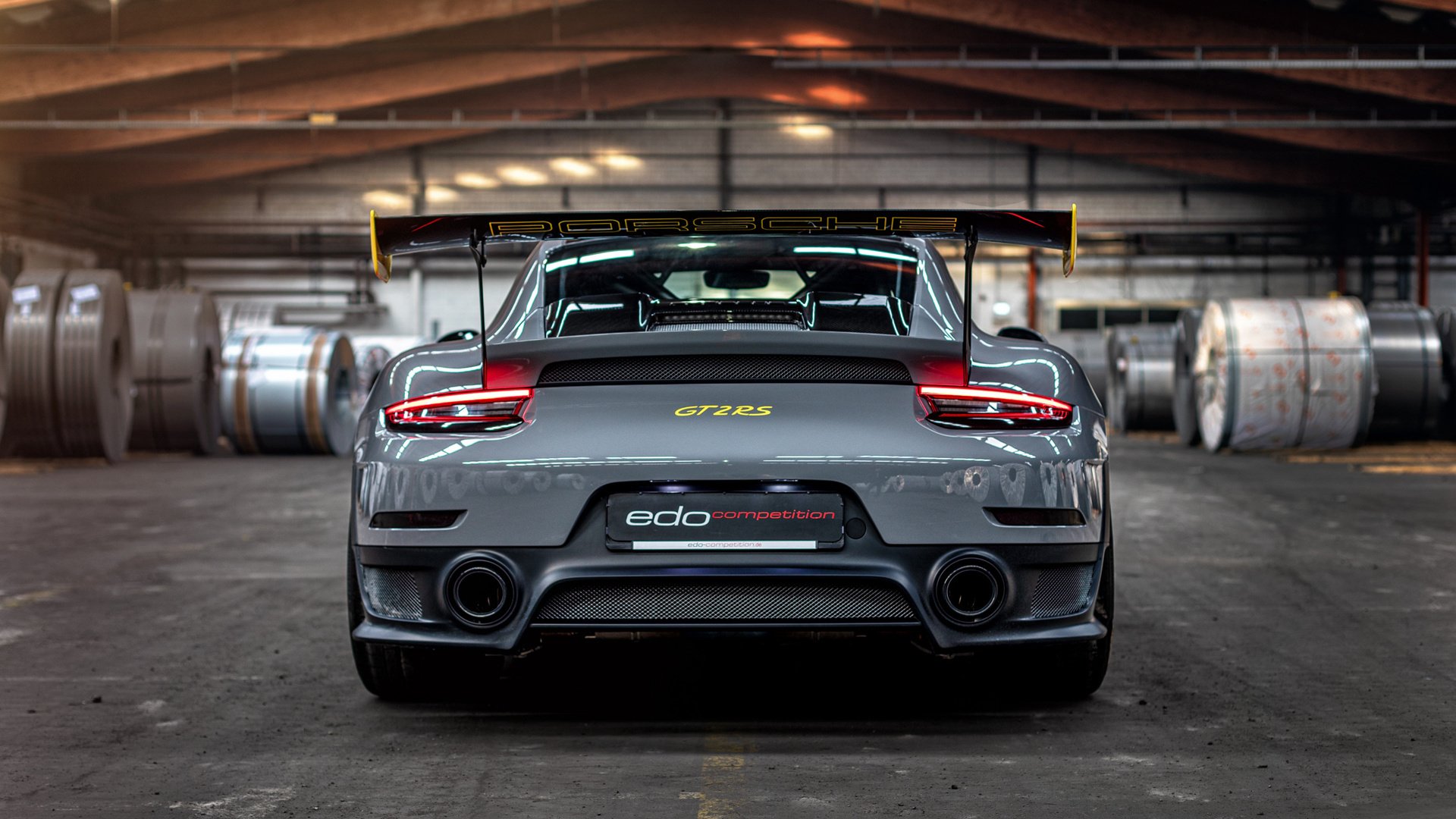 爱游戏官方-巴塞罗那为荷兰王忙，欧冠之路何去何从，巴塞罗那被逆转的欧冠比赛