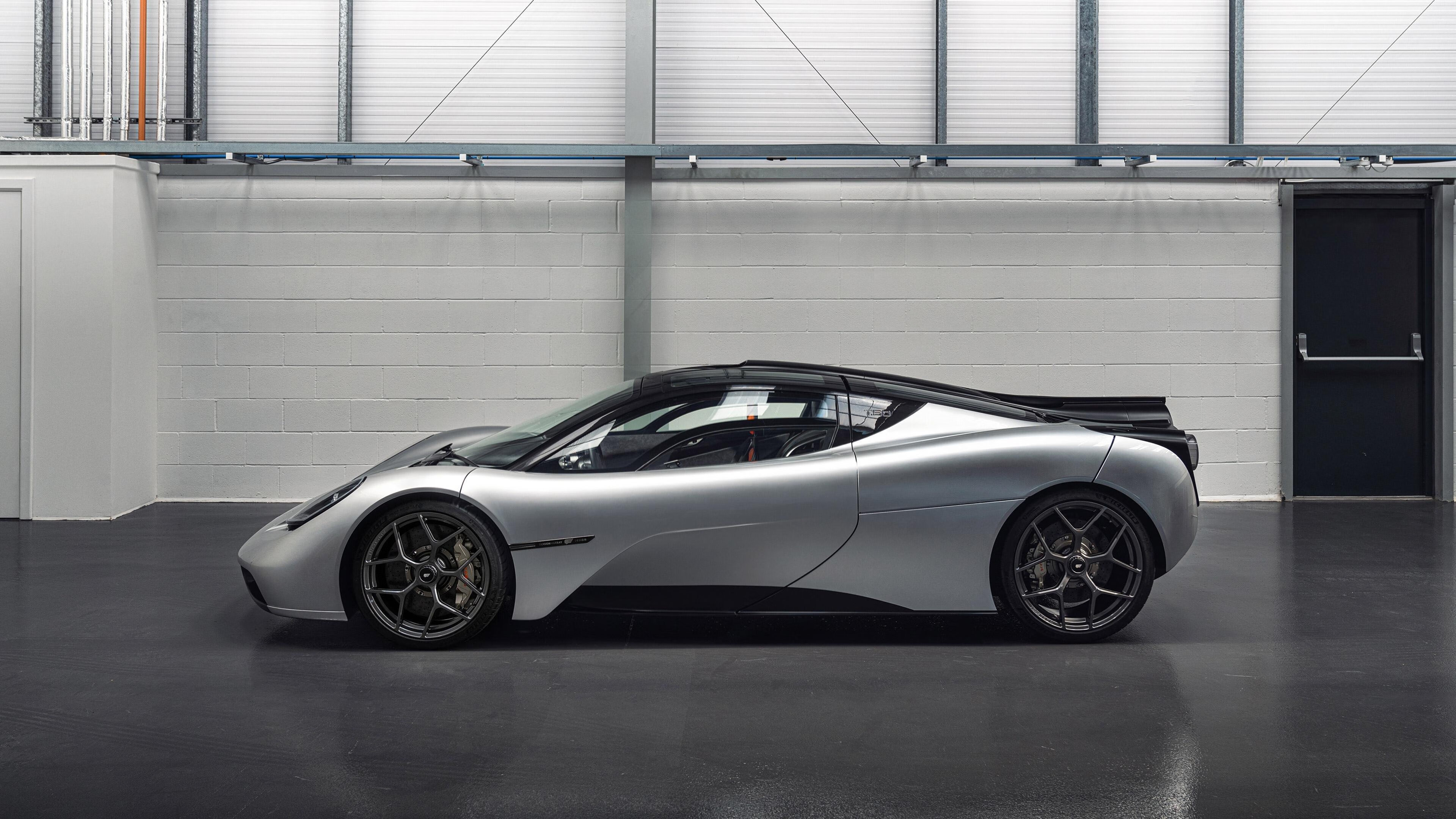 强队迎战南方黑马,备战一场硬仗,强队迎战南方黑马,备战一场硬仗是什么