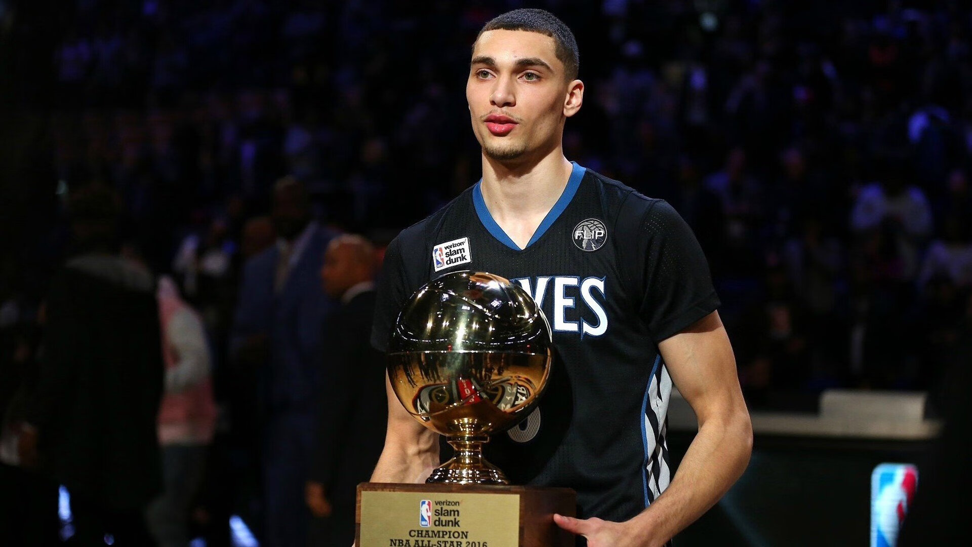 球员公开批评联盟是否应处罚,球员公开批评联盟是否应处罚对方