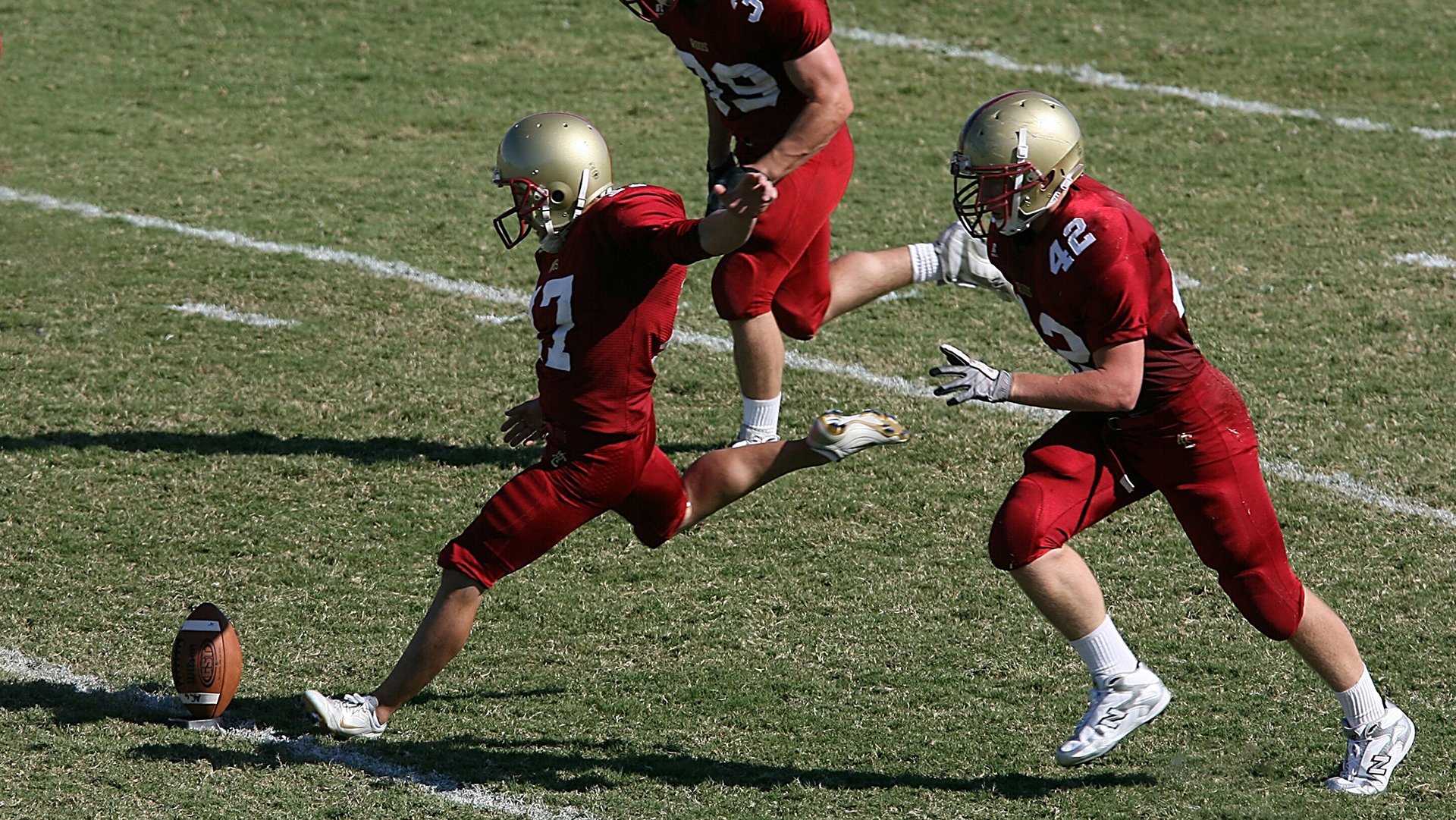 独行侠球员合力装饰训练馆营造专属氛围