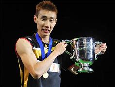 包含爱游戏：年轻运动员的偶像崇拜：影响与反思的词条