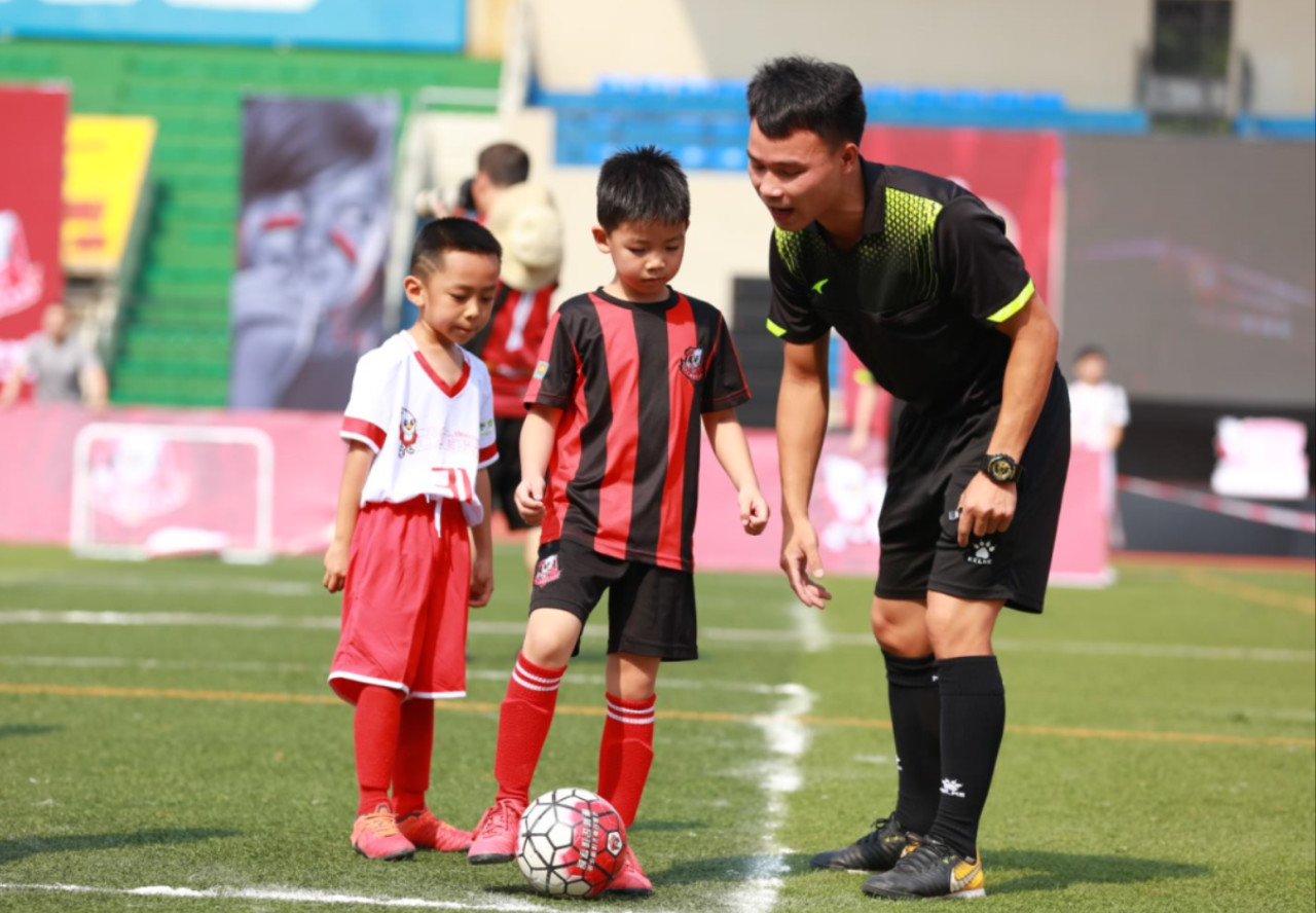 爱游戏体育:LaLiga的青训系统：全球最好的养成机制的简单介绍