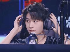 "爱游戏入口:职业选手退役后的选择：适应新生活"的简单介绍