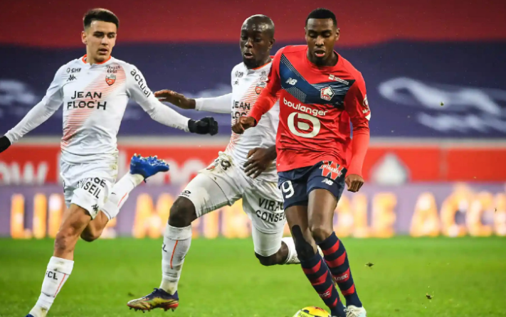 爱游戏 电竞-爱游戏体育:德甲的战术演讲：教练理念的传承的简单介绍