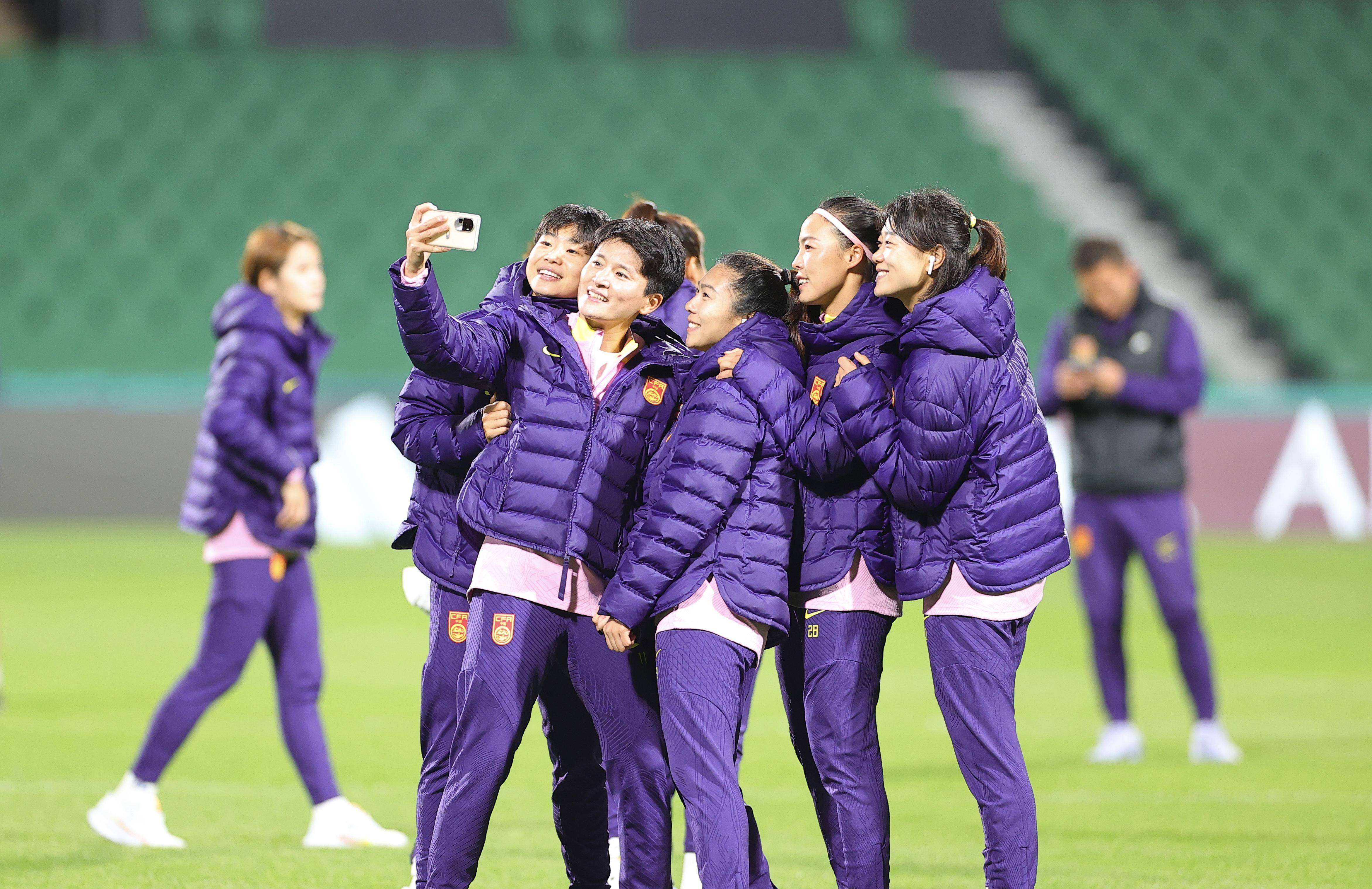 爱游戏APP:中国女足队长王珊珊:带领球队,力争在世界杯上有所突破的简单介绍 爱游戏APP:中国女足队长王珊珊:带领球队,力争在世界杯上有所突破的简单介绍